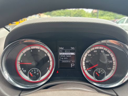 Used 2013 Dodge Durango Crew AWD/4WD image 34