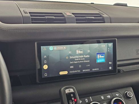 Used 2020 Land Rover Defender 110 X image 25