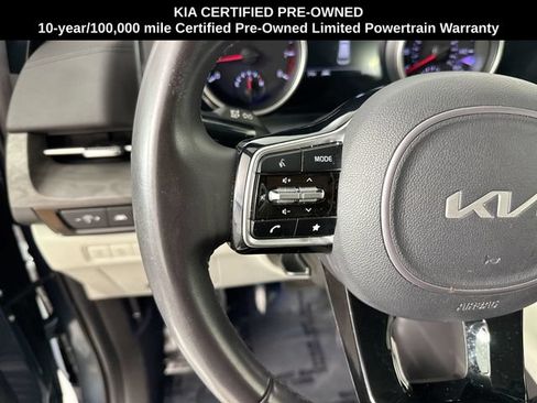 Certified 2024 Kia Carnival EX FWD image 11