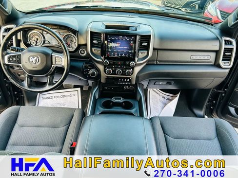 Used 2019 RAM 1500 Big Horn AWD/4WD image 9