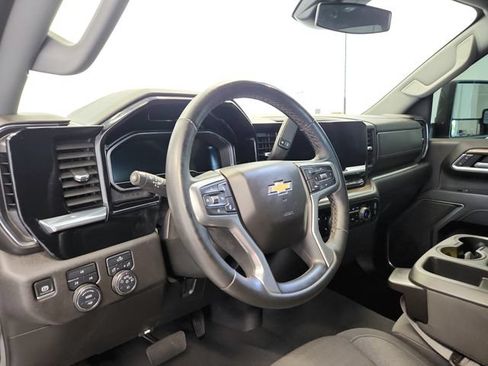 Used 2025 Chevrolet Silverado 2500 LT AWD/4WD image 21
