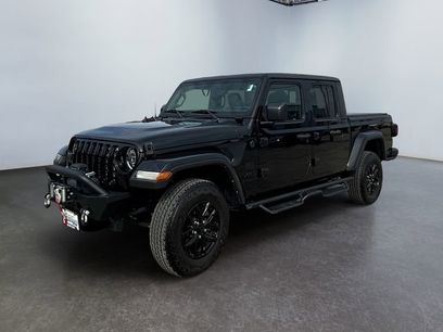 Used 2023 Jeep Gladiator Sport S