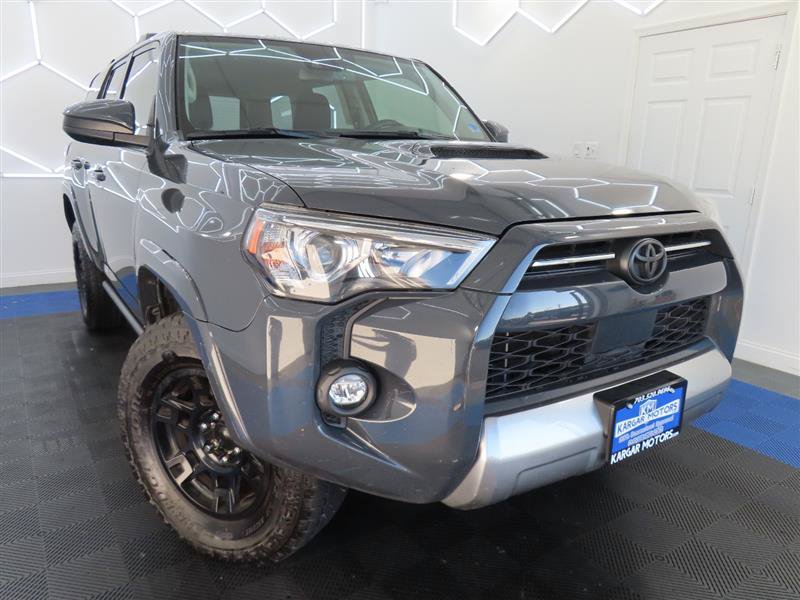 Used 2024 Toyota 4Runner TRD Off-Road AWD/4WD image 3