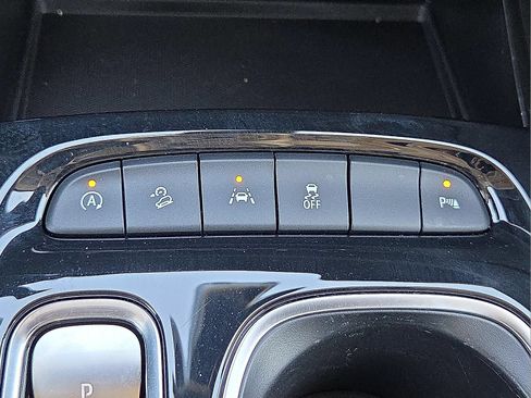 Used 2023 Buick Envision Preferred w/ Sport Touring Package AWD/4WD image 17