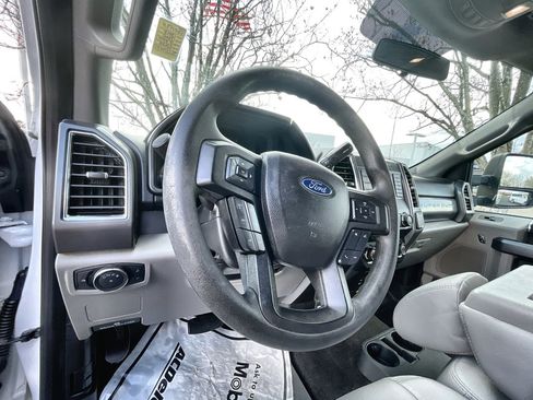 Used 2018 Ford F250 XLT image 10