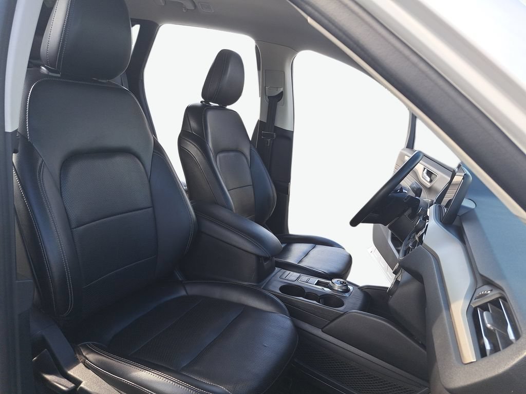Used 2022 Ford Escape SEL AWD/4WD image 11