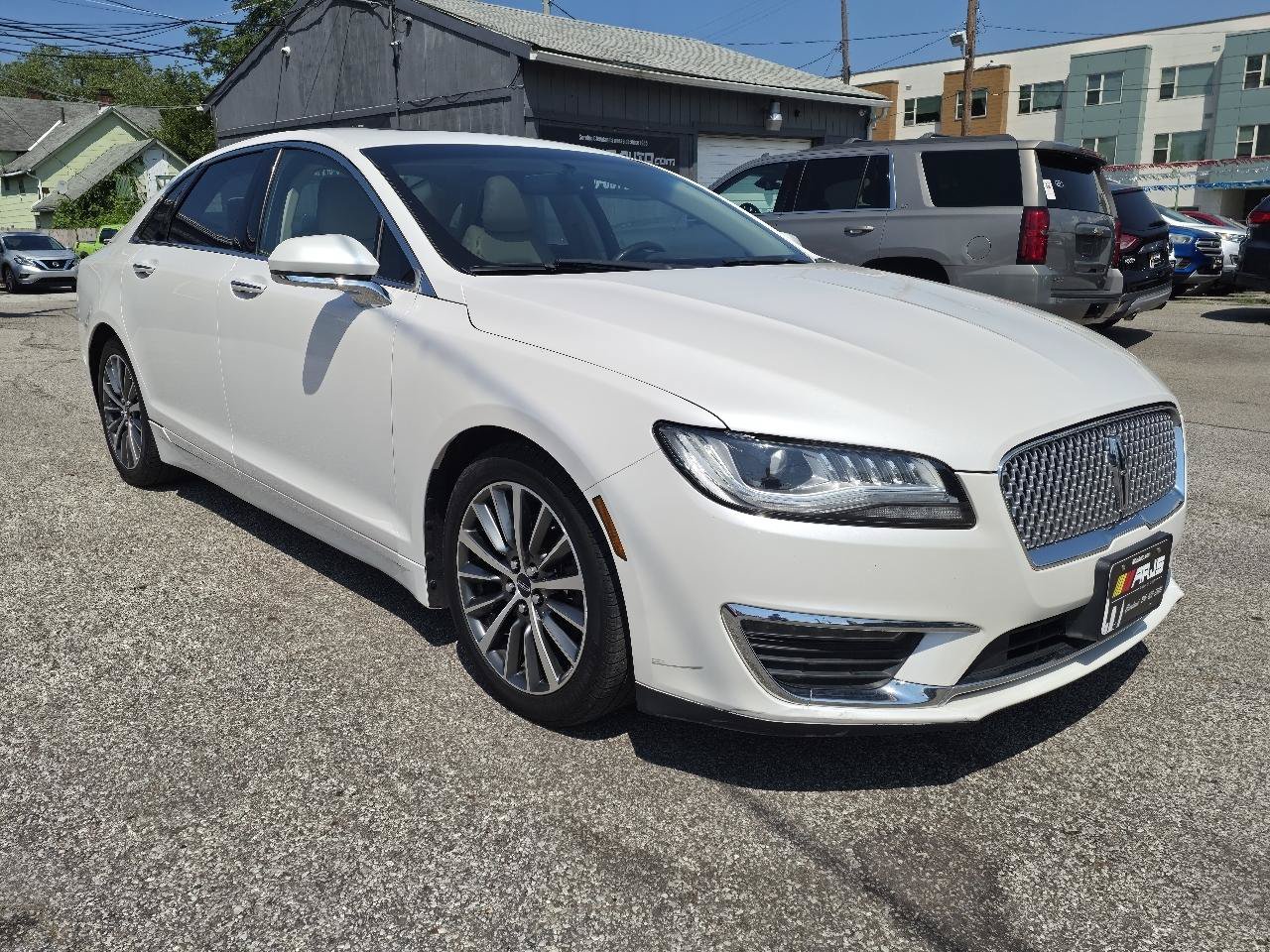 Used 2018 Lincoln MKZ Select w/ Select Plus Package AWD/4WD image 3