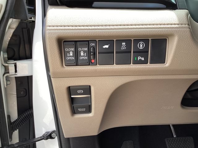 Used 2024 Honda Odyssey Elite image 14