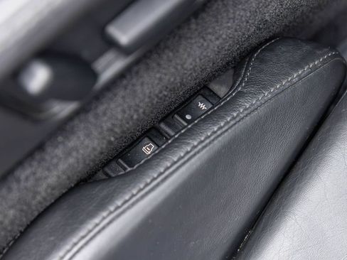 Used 2006 Aston Martin DB9 Volante RWD image 37