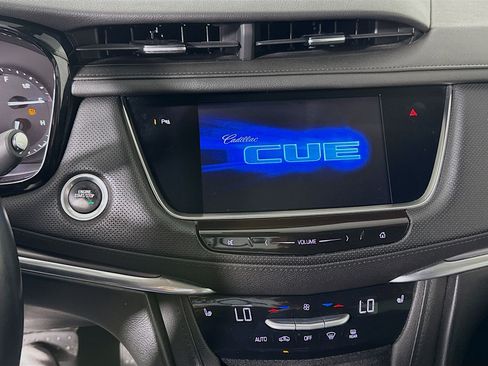 Used 2017 Cadillac XT5 Luxury image 18