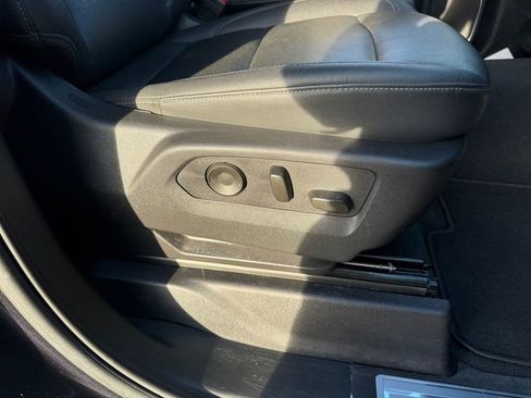 Used 2024 GMC Sierra 1500 SLT image 22