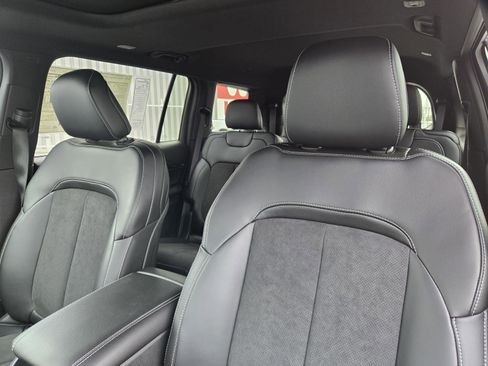New 2025 Jeep Grand Cherokee L Altitude image 23