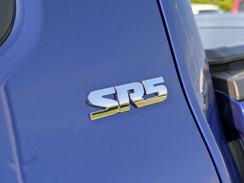 Used 2025 Toyota Tacoma SR5 RWD image 10