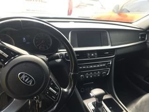 Used 2020 Kia Optima SE FWD image 7