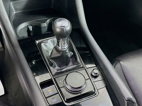 Used 2021 MAZDA MAZDA3 s image 17