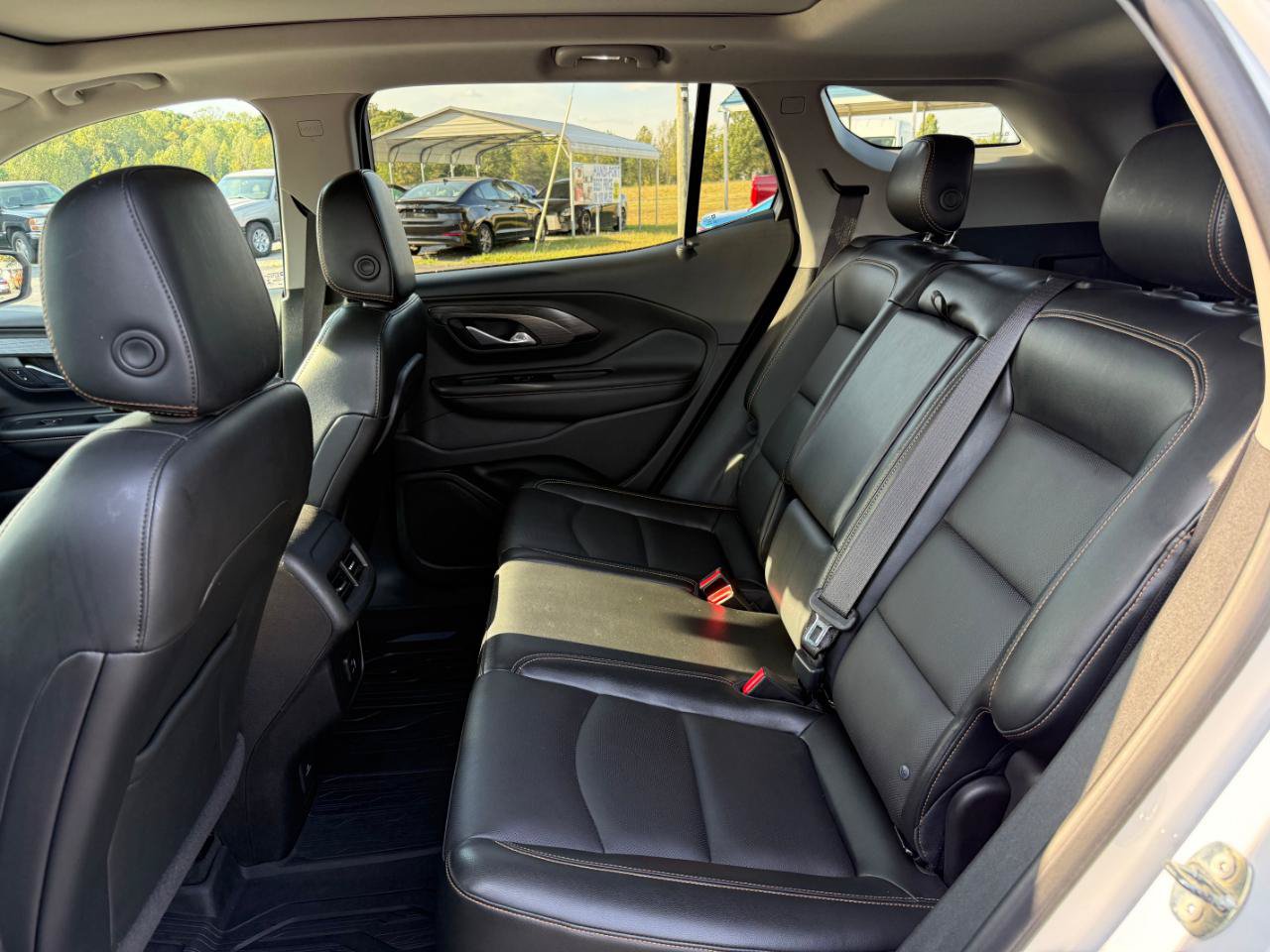 Used 2018 GMC Terrain SLT w/ Preferred Package AWD/4WD image 16