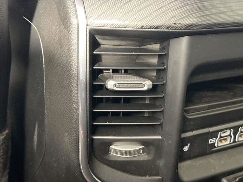 Used 2024 RAM 3500 Laramie w/ Night Edition image 35