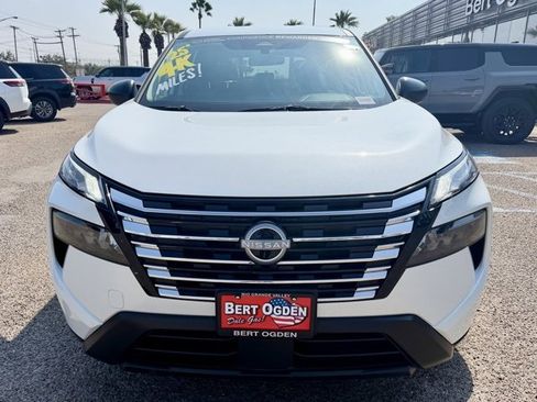 Certified 2025 Nissan Rogue S image 2