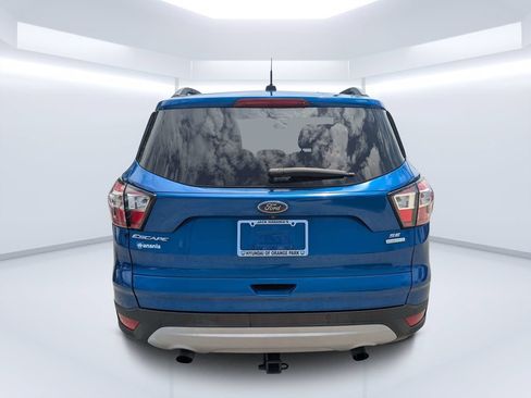 Used 2017 Ford Escape SE w/ Equipment Group 201A FWD image 4