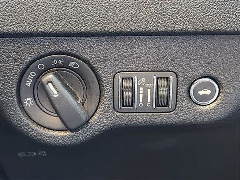 Used 2023 Dodge Charger SXT image 18