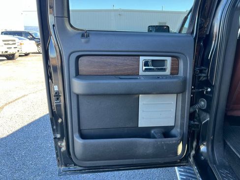Used 2013 Ford F150 King Ranch w/ King Ranch Chrome Pkg image 15