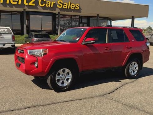 Used 2024 Toyota 4Runner SR5 Premium w/ Moonroof Package AWD/4WD image 4