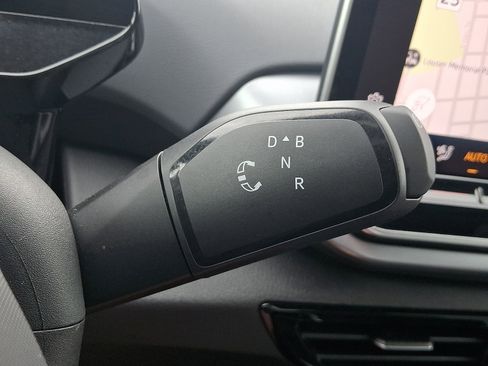 Used 2025 Volkswagen ID.4 Pro RWD image 15