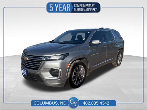 Used 2023 Chevrolet Traverse Premier AWD/4WD image 1