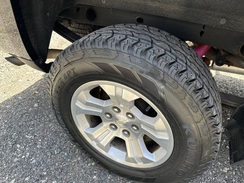 Used 2019 Chevrolet Silverado 1500 LT w/ All Star Edition AWD/4WD image 5