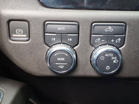 Used 2023 GMC Sierra 1500 SLE w/ Enhanced Capability Package image 22