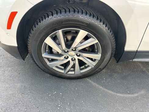 Used 2023 Chevrolet Equinox Premier image 8