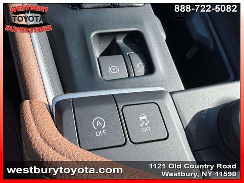 Used 2024 Toyota Grand Highlander AWD image 34