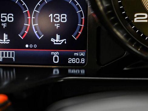 Used 2019 Ferrari 812 Superfast RWD image 22