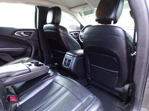 Used 2015 Chrysler 200 C w/ Navigation & Sound Group I image 23