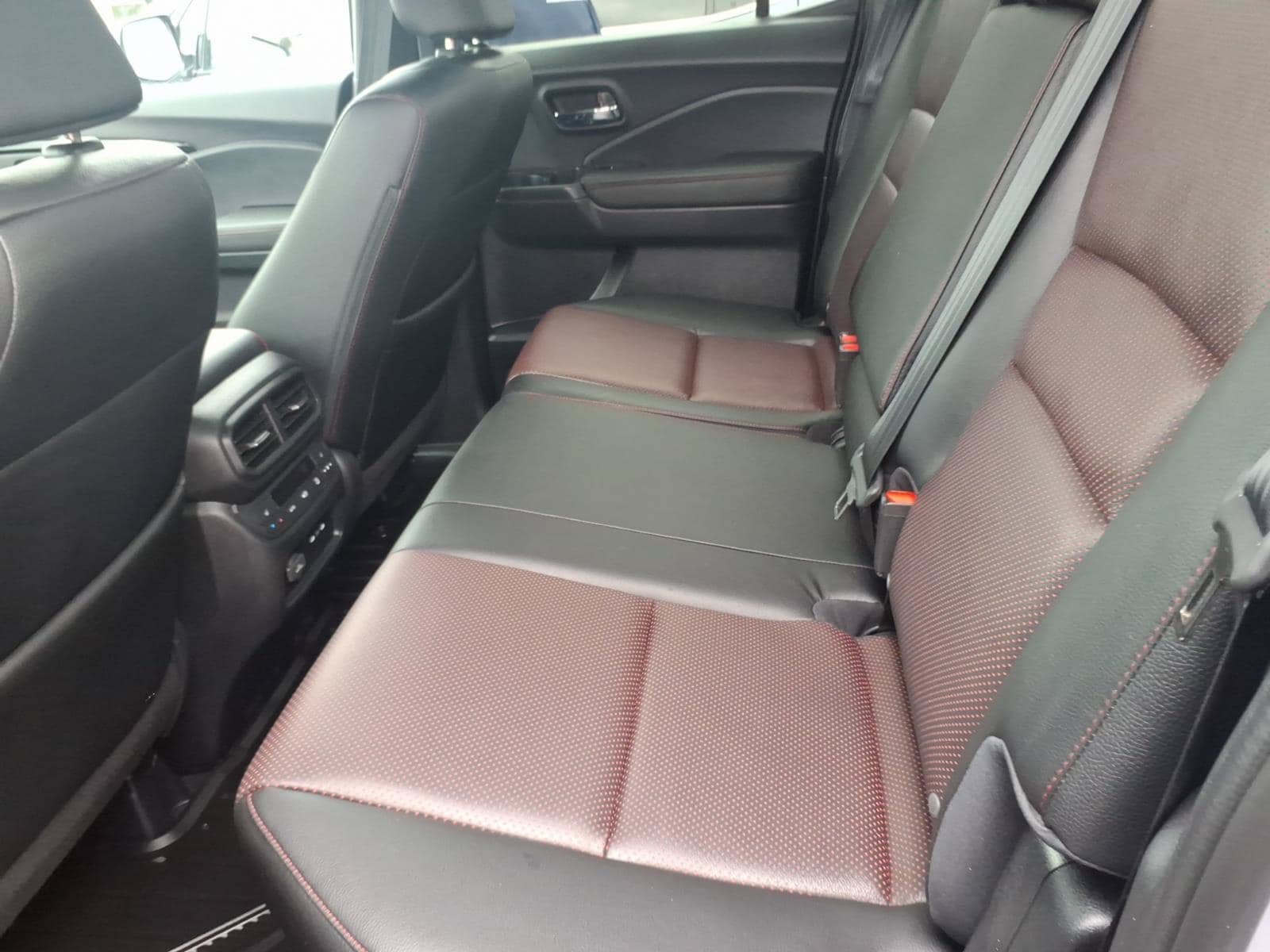 Used 2024 Honda Ridgeline Black Edition image 8