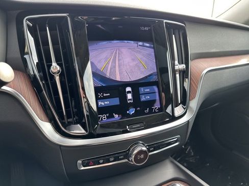 Used 2021 Volvo S60 T5 Momentum image 21