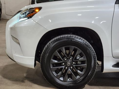 Used 2022 Lexus GX 460 Premium w/ Premium Plus Package image 5