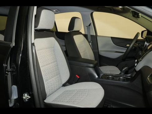 Used 2024 Chevrolet Equinox LS w/ LS Convenience Package image 13