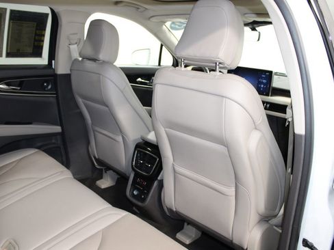 Used 2023 Lincoln Nautilus Reserve w/ Luxury Package AWD/4WD image 32