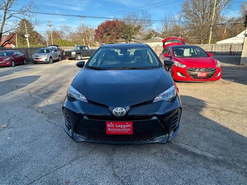 Used 2018 Toyota Corolla L image 3