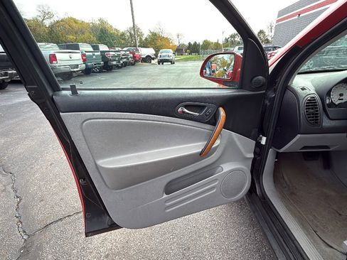 Used 2007 Saturn Vue 2WD V6 image 9