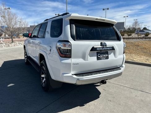 Used 2024 Toyota 4Runner TRD Off-Road Premium AWD/4WD image 5