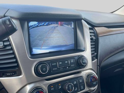 Used 2019 GMC Yukon XL Denali w/ Open Road Package AWD/4WD image 32