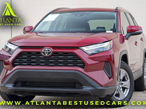 Used 2025 Toyota RAV4 XLE w/ Convenience Package FWD image 1