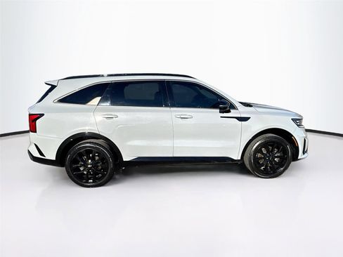 Used 2022 Kia Sorento SX image 11