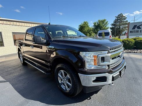 Used 2019 Ford F150 XLT w/ Equipment Group 302A Luxury AWD/4WD image 4