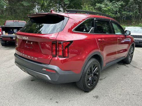 Used 2022 Kia Sorento S AWD/4WD image 36