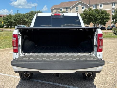 Used 2023 RAM 1500 Laramie AWD/4WD image 7