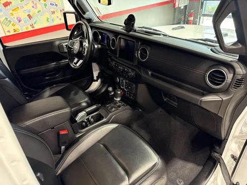 Used 2021 Jeep Gladiator Overland w/ Popular Equipment Package AWD/4WD image 80