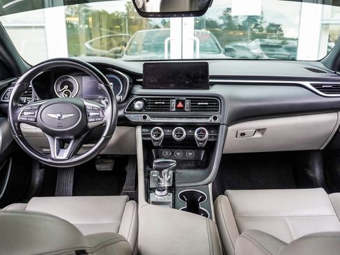 Used 2022 Genesis G70 2.0T image 17